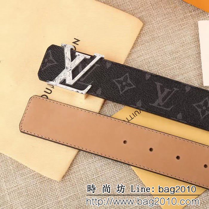 路易威登LV Monogram帆布 金色LV首字母帶扣 男士皮帶 LHG1650